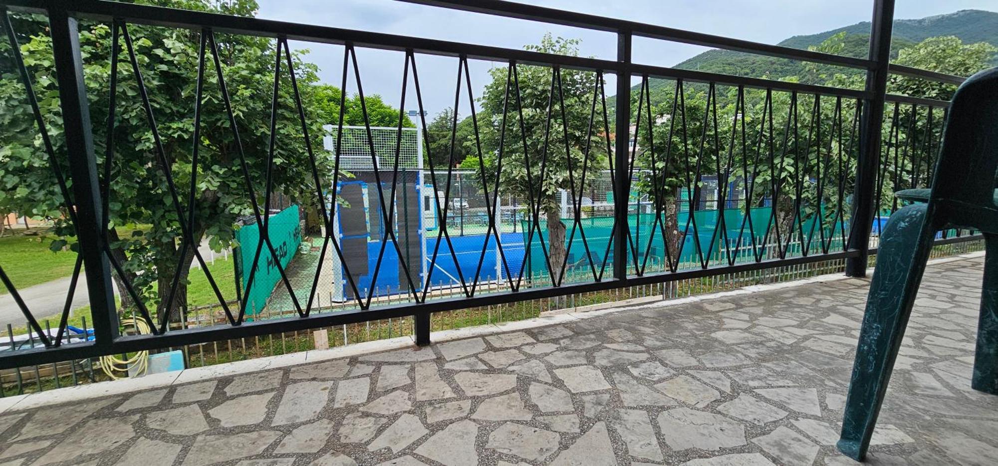 Apartments Simonovic 蒂瓦特 外观 照片